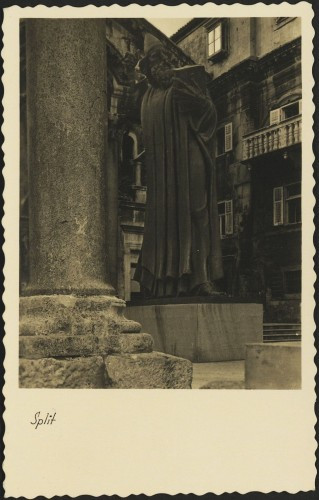 Split : [Grgur Ninski na Peristilu]