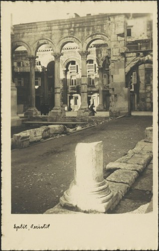 Split, Peristil