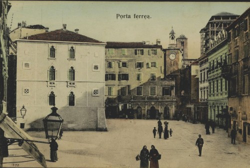 Porta ferrea : [Split]