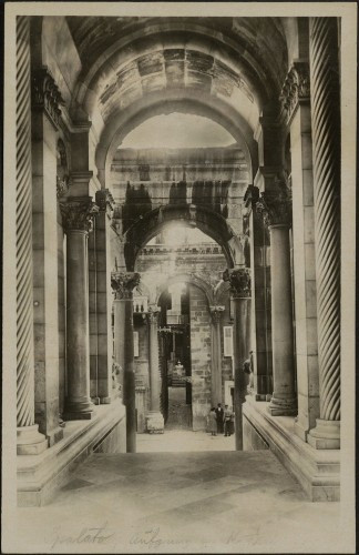 Split, ulaz u katedralu