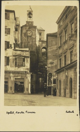 Split : Porta ferrea