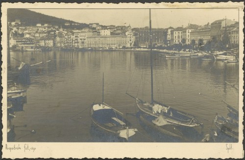 Split : [Riva]