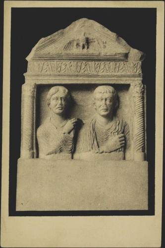 Split (Spalato) : Arh. Muzej - Musée archéologique : Nadgrobni spomenik - Stele funéraire